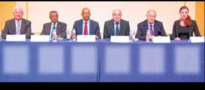  � Aquests són els cinc membres del grup i la seva coordinadora